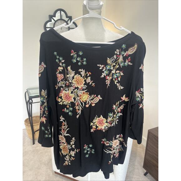 J. Jill Tops - J Jill Size 1X Black Embroidered 3/4 Sleeve Top Shirt Flowers Floral 2 Sided